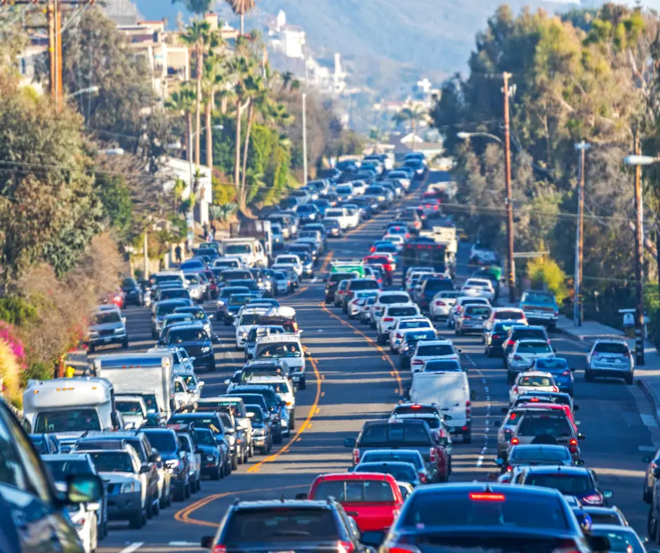 10 Safe Driving Tips for Holiday Weekends